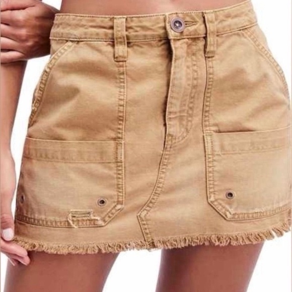 Free People Dresses & Skirts - *FIRM PRICE* Free People cotton canvas distressed cargo utility style mini skirt